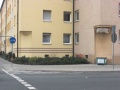 Nachkriegs-Wandbilder Ecke <!--LINK'" 0:7--> 52 (bereits verdeckt) und <a class="mw-selflink selflink">Simonstraße</a> 47 (noch im Urzustand).