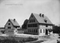 Unterfarrnbacher Schulhaus, erbaut 1884 mit Aufstockung und Anbau von 1936 (Foto undatiert)