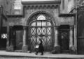 neoromanisches Eingangstor zum <!--LINK'" 0:144--> ca. 1935