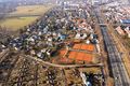 Stadtteil Espan, rechts im Bild der Frankenschnellweg, Bildmitte die Tennisplätze der Tennisfreunde Grün Weiss Fürth e. V., Feb. 2019