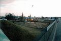 Ein Zeppelin über dem entstehenden <!--LINK'" 0:139-->, im Hintergrund das Kraftwerk Franken I in Gebersdorf, 2000