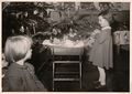 Weihnachtsfeier 1954 im Kinderheim Grete Schickedanz