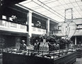 Blick in den Lichthof des Modehaus Fiedler, 1930