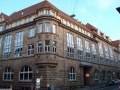 Erstes Sparkassengebäude, später Landeszentralbank, heute <a class="mw-selflink selflink">Volkshochschule</a>
