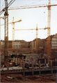 Baugrube <a class="mw-selflink selflink">City-Center</a> - im Hintergrund Mitte  und rechts noch stehende Gebäude in der  vom 8.1.1984