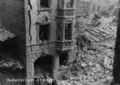 Aufnahme aus der Amalienstraße nach dem Luftangriff 8. auf 9. März 1943. Abschnitt zwischen <!--LINK'" 0:26--> und <!--LINK'" 0:27-->. Zerstörte Nr. 45 kurz vor dem Einsturz. Heute Amalienstr. 45/47