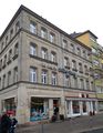 Gustav-Schickedanz-Straße 5, Fassadenseite an der Rudolf-Breitscheid-Straße
