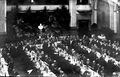 Ansichtskarte einer Veranstaltung im Festsaal im ehem. Parkhotel an Regierungsrat Rudolf Hohenbleicher, unterschrieben vom damaligen Oberbürgermeister Dr. Wild und gelaufen im Sept. 1915