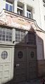 prachtvolle Jugendstil-Fassaden-Details von 1908 am Hauseingang <!--LINK'" 0:72--> im Mai 2020