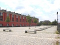 Filial-Artilleriedepot (heute ), von der  aus gesehen;<br/> links die zu Wohnraum umgebauten Kasernen- bzw. -Gebäude, im Hintergrund die ehemalige 