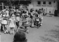 Kindergartenfest im Evang. <!--LINK'" 0:56--> mit Tante Dora am 15.07.1973
