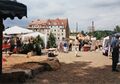 festliche Eröffnung vom Biergarten am Rednitzufer am <!--LINK'" 0:114-->, Freigelände vor der <!--LINK'" 0:115-->. Im Hintergrund Gebäude <!--LINK'" 0:116--> und 13 im Juli 1998