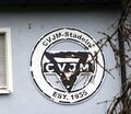 Vereins Emblem am Gebäude des <a class="mw-selflink selflink">CVJM Stadeln</a> am <!--LINK'" 0:1--> 2, August 2023