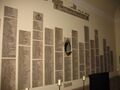 Namenstafeln der Fürther Opfer der Shoah in der Jüdischen Friedhofshalle, März 2009