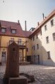 Gartenstraße 10 Brunnen im Innenhof 17.3.1990