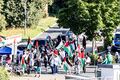 Gegendemonstranten des Israeltags in Fürth vor der Stadthalle, Juli 2024