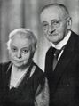 Friedrich Konrad Hornschuch mit mit Ehefrau Mathilde - geb. Leuze, ca. 1950