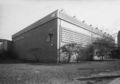 Die neu errichtete Schickedanz-Turnhalle bei der MS Kiderlinschule an der Schwabacher Straße in der Südstadt, 1975