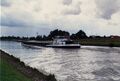 Schiffsverkehr auf den <a class="mw-selflink selflink">Main-Donau-Kanal</a> Höhe <!--LINK'" 0:151-->. Im Hintergrund die Westseite der <!--LINK'" 0:152--> im August 1996