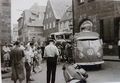 Verkehrsunfall in der Gustavstr./Einmündung <!--LINK'" 0:23-->, Aufnahme 1950er Jahre – im Hintergrund die Häuser Gustavstr. 9, 7, 3, 1 (von rechts nach links)
