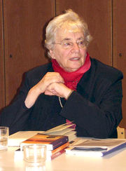 Ruth Weiss 2006.jpg