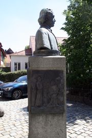 Wilhelm-Löhe-Denkmal 7.jpg