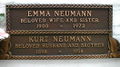 Vermeintliche Grabplatte von Kurt Neumann
