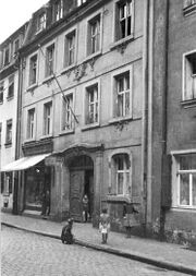 Alexanderstr.13 nach Geschäfteinbau 1928.jpg