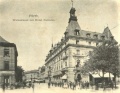 Rechts im Bild das <b>Hotel National</b> - späteres <!--LINK'" 0:92--> an der <a class="mw-selflink selflink">Rudolf-Breitscheid-Straße</a>, damals noch <i><!--LINK'" 0:93--></i> genannt.