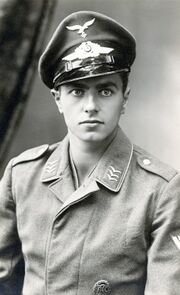 12 NL-FW Hautsch 1942.jpg