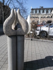 Skulptur Königsplatz Fürth.JPG