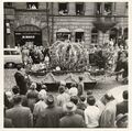 Erntedankfestzug in der Schwabacher Straße, 1961