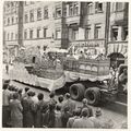 Erntedankfestzug in der Schwabacher Straße, 1959