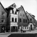 v.l.n.r.: Mohrenstraße 30, 28, Neuschul (Schulhof 2 mit Fünfzackstern [nicht Davidstern] in der Verschieferung), Eingangstor Schulhof, Mohrenstraße 26, 1934