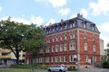 Gebäude  und <a class="mw-selflink selflink">Erlanger Straße 36</a> mit Einmündung  im Juni 2020