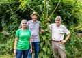 75 Jahre Bund Naturschutz, Feierlichkeiten im BN-Garten, KV-Fürth Vorsitzender Reinhard Scheuerlein mit BN-Vorsitzendem Richard Mergner, Aug. 2024