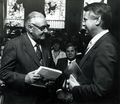 OB Uwe Lichtenberg ehrt Karl Reinmann für seine Leistungen für die Lebenshilfe Fürth e. V. in der ehem. Einrichtung "Lenny's Hütte" in der Friedrich-Ebert-Straße, ca. 1990