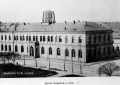 Die historische  am <a class="mw-selflink selflink">Bahnhofplatz</a> kurz nach der Eröffnung, 1889