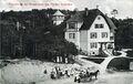 Das ehem. Doktorhaus beim Waldkrankenhaus, im Hintergrund der Wasserturm der Lungenheilstätte, gel. 1911