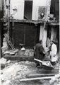 Zerstörungen in der <!--LINK'" 0:90--> nach Fliegerangriff 28. 11. 1944; hier Küche und erster Stock