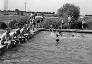 Gaggerlas Schwimmbad Gustav-Adolf-Quelle 1952 A 6300.jpg