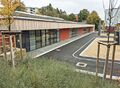 Blick von der <!--LINK'" 0:36--> auf die fertige Dreifachsporthalle Seeackerschule, Oktober 2024