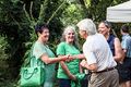 75 Jahre Bund Naturschutz, Feierlichkeiten im BN-Garten, Gabriele Köpplinger mit BN-Vorsitzendem Richard Mergner, Aug. 2024