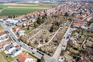 Friedhof Burgfarrnbach April 2021.jpg