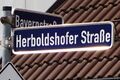 Straßenschild Herboldshofer Straße 2024