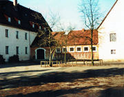 Alte Schule Stadeln 1999.jpg