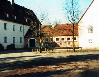 Alte Schule Stadeln 1999.jpg