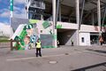 Absperrungen am letzten Spieltag am Fußballstadion während des Spiels gegen Fortuna Düsseldorf, Mai 2021