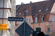 Schild Karolinenstraße 1.jpg