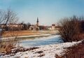 Die <a class="mw-selflink selflink">Kirche St. Johannis</a> und die <!--LINK'" 0:23--> in Burgfarrnbach im Febr. 1984